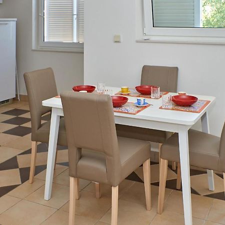 Cittanova Boutique Apartment Con Piscina Новиград Екстериор снимка