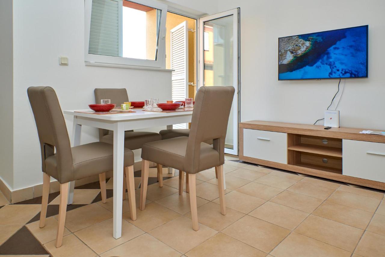 Cittanova Boutique Apartment Con Piscina Новиград Екстериор снимка