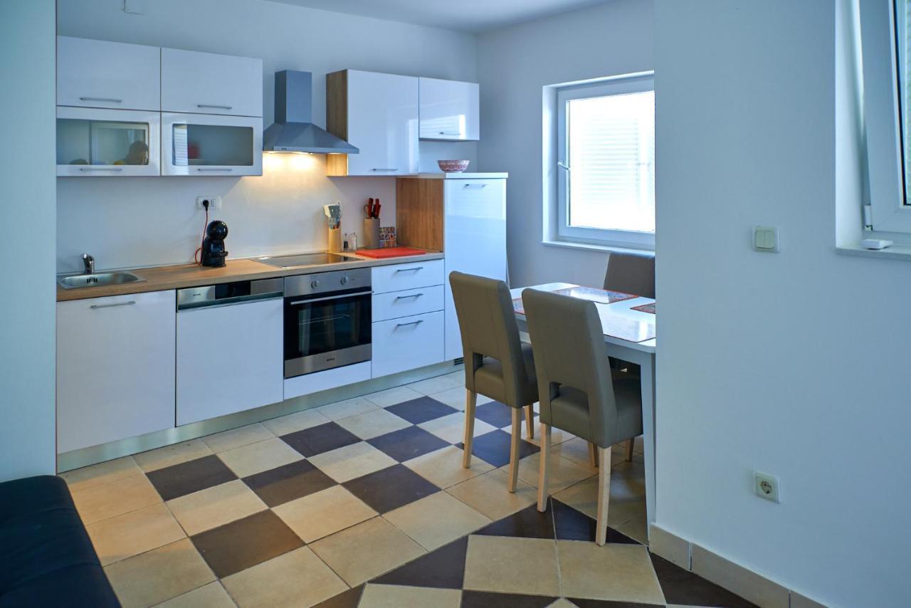 Cittanova Boutique Apartment Con Piscina Новиград Екстериор снимка