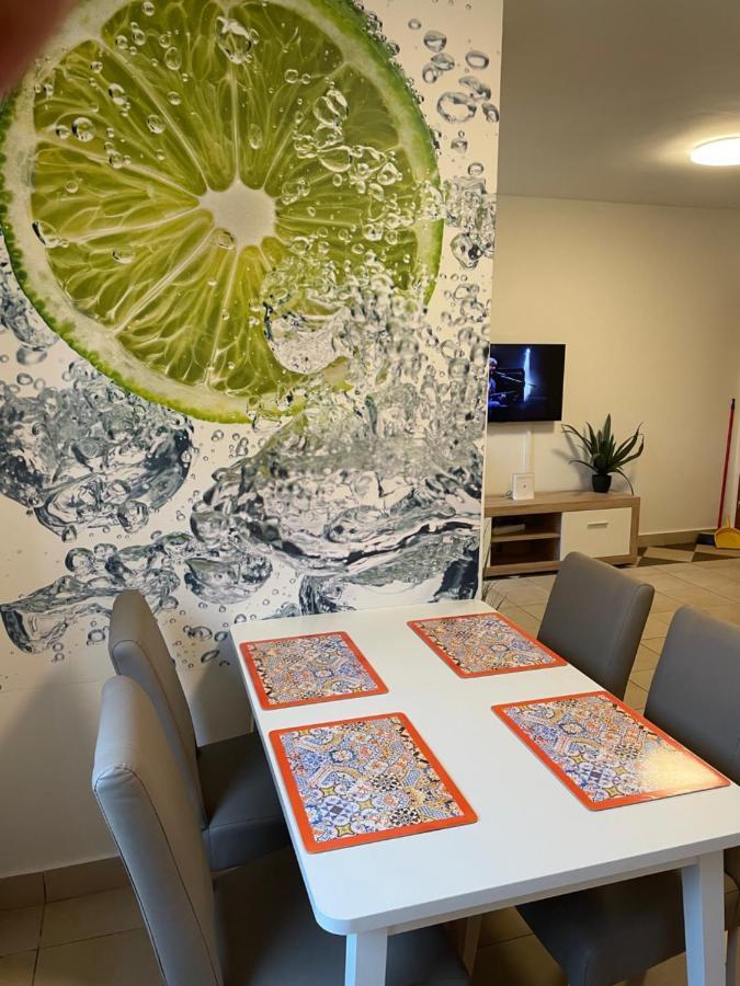 Cittanova Boutique Apartment Con Piscina Новиград Екстериор снимка